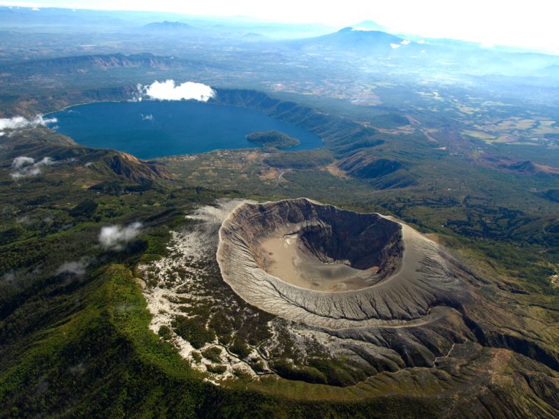 Highlights of El Salvador - 10024 - Volcano from above