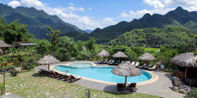 Vietnam - Mai Chau - 16103 - Swimming pool views