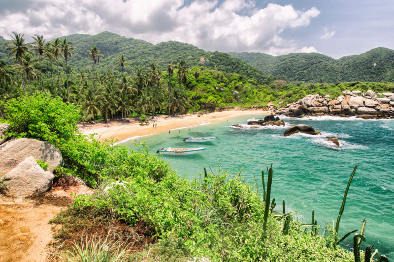 Columbia - 1558 - Santa Marta Tayrona National Park Nature Wildlife Outsite Water Landscape