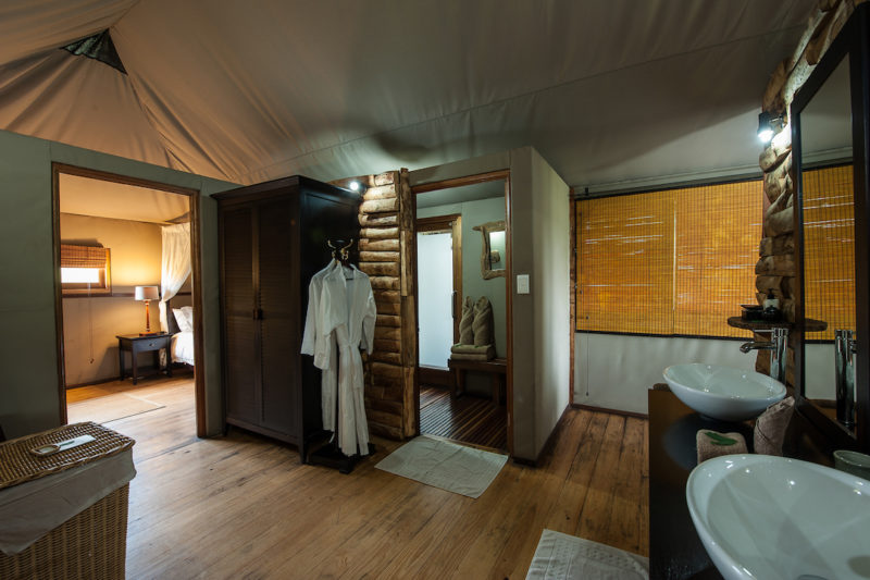 Toka Leya Camp - Bedroom