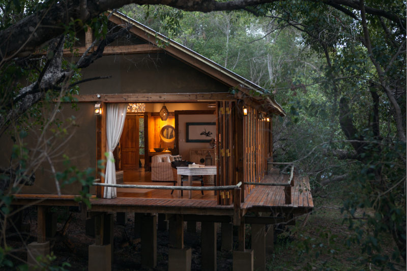 Tongabezi Lodge - Dog House Bedroom