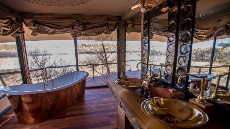 Somalisa Tented Camp - Bathroom